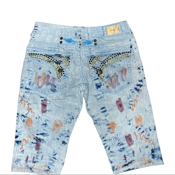 Robin's Jean Graffiti Denim Short.  Sz: 32 - Picture 1 of 14